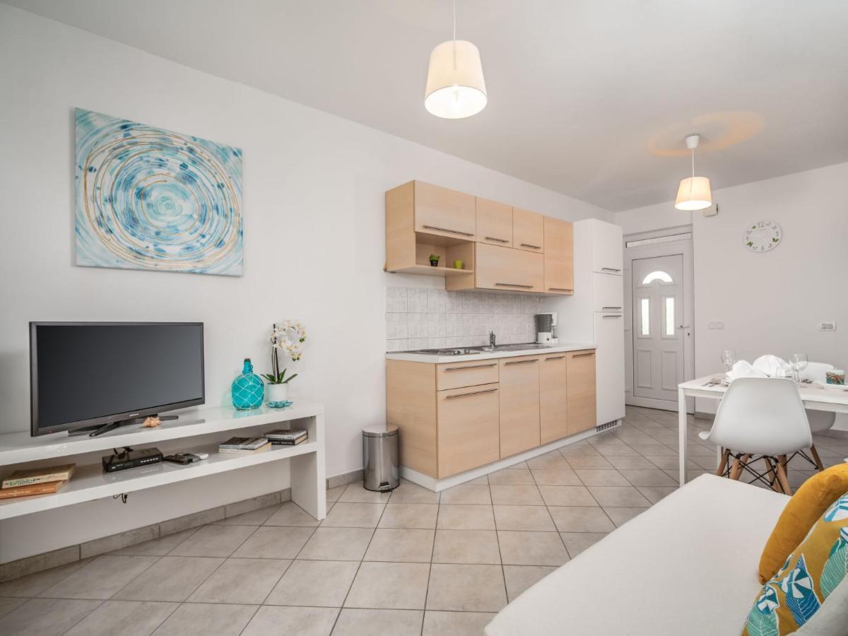 Apartment Fiore-1 By Interhome Gedići Eksteriør billede