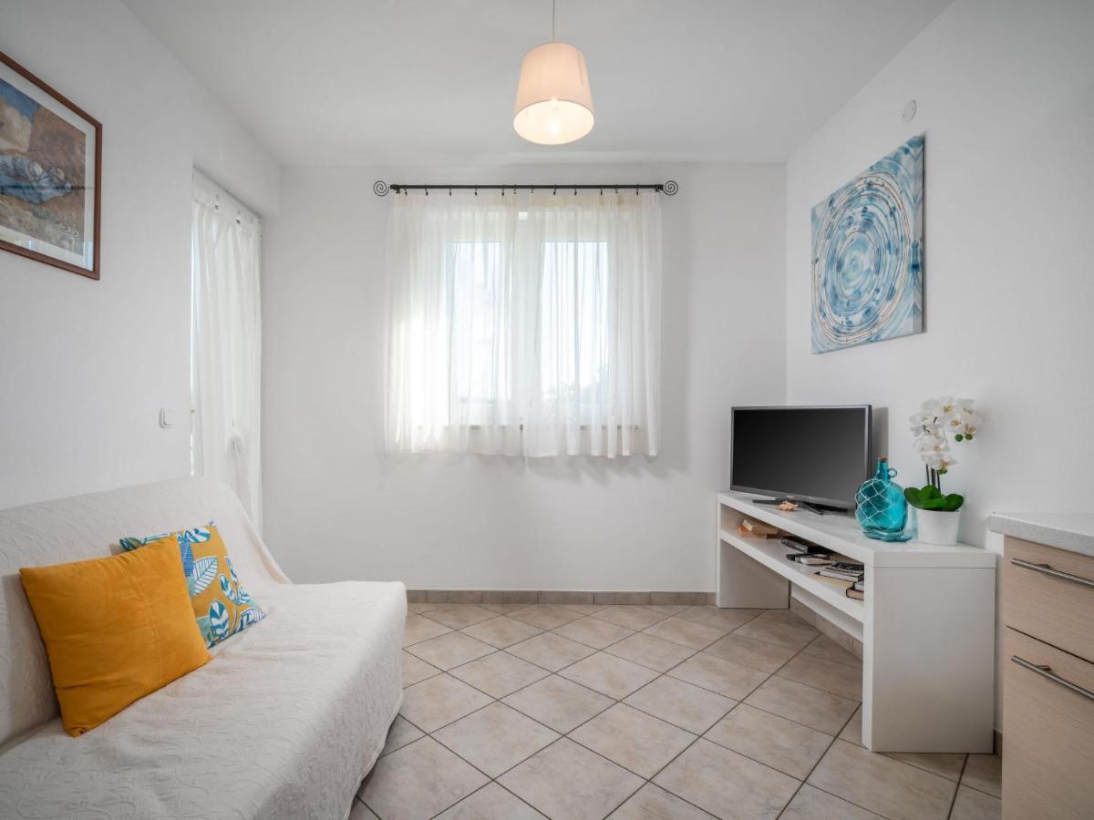 Apartment Fiore-1 By Interhome Gedići Eksteriør billede