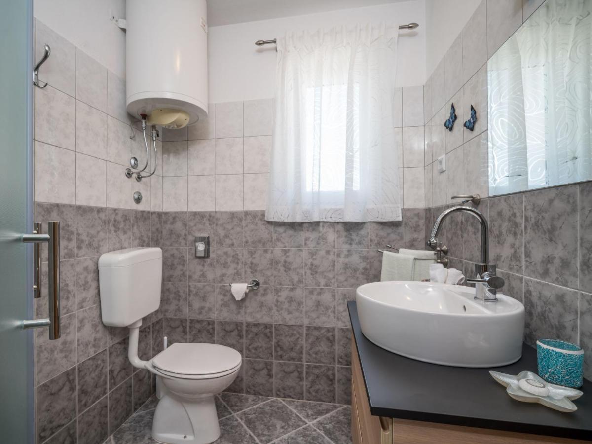 Apartment Fiore-1 By Interhome Gedići Eksteriør billede