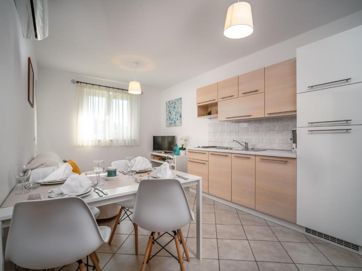Apartment Fiore-1 By Interhome Gedići Eksteriør billede